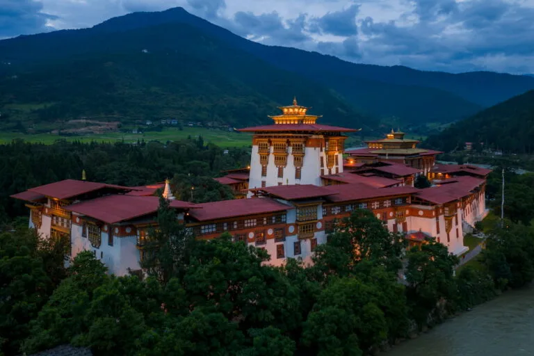 Bhutan Stopover – 4 Days in Paro, Thimphu & Tiger’s Nest
